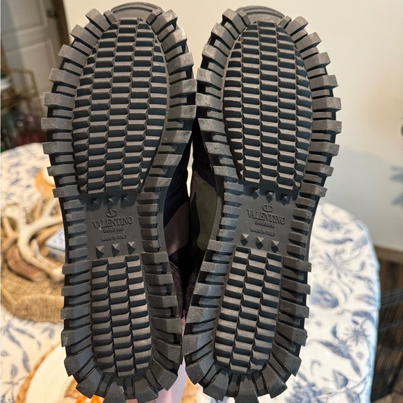 Valentino Garavani EXCELLENT Condition Authentic Rockstud Trainers! Women’s 39.5 - Picture 5 of 7